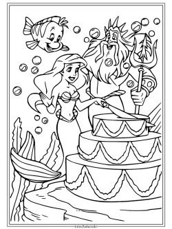 Раскраска Ариэль разрезает праздничный торт